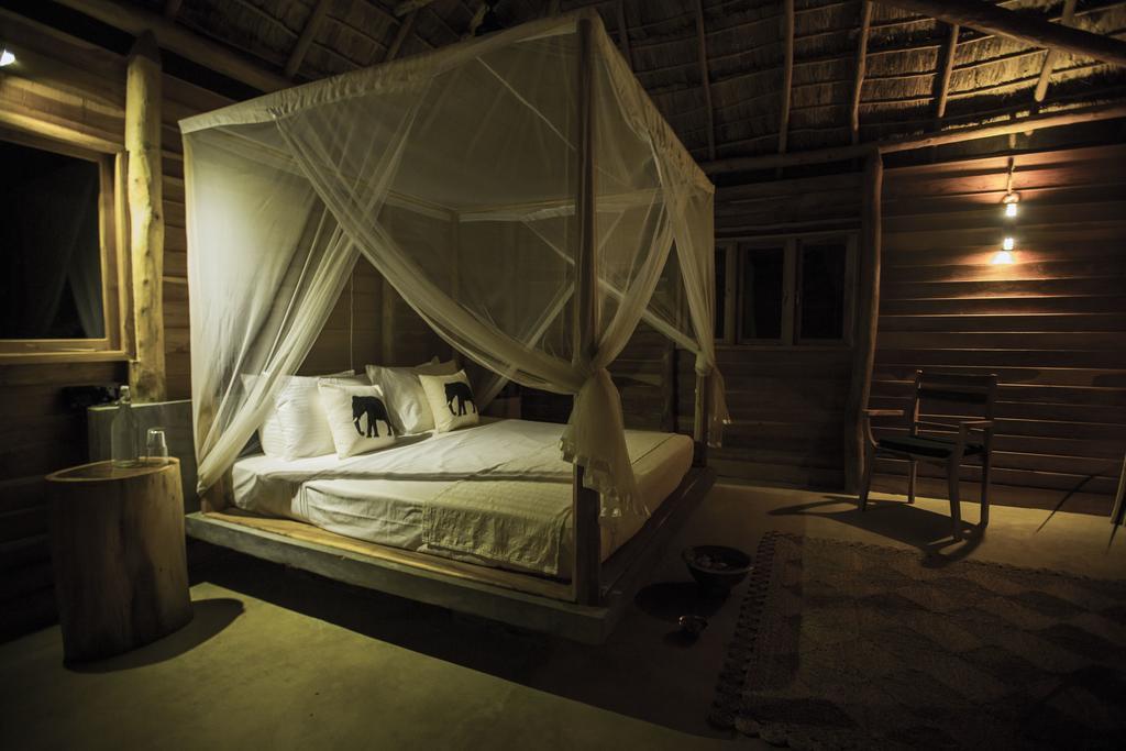 Gal Oya Lodge Galgamuwa  Bilik gambar