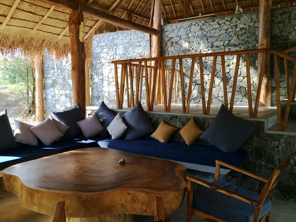 Gal Oya Lodge Galgamuwa  Bilik gambar